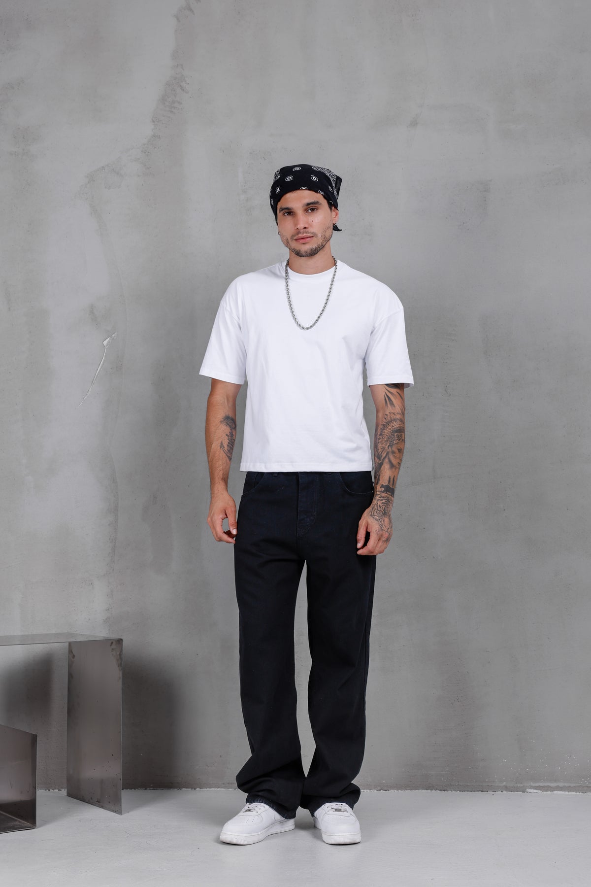 M01 Washed Black Baggy Jean
