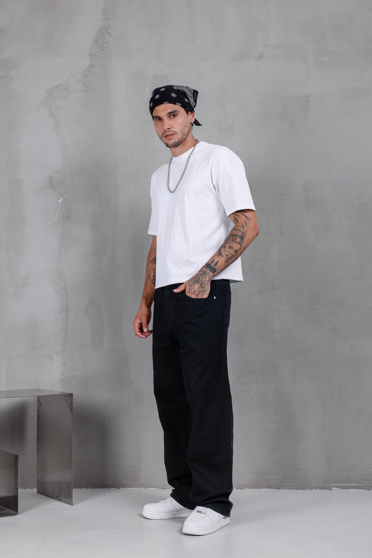 M01 Washed Black Baggy Jean