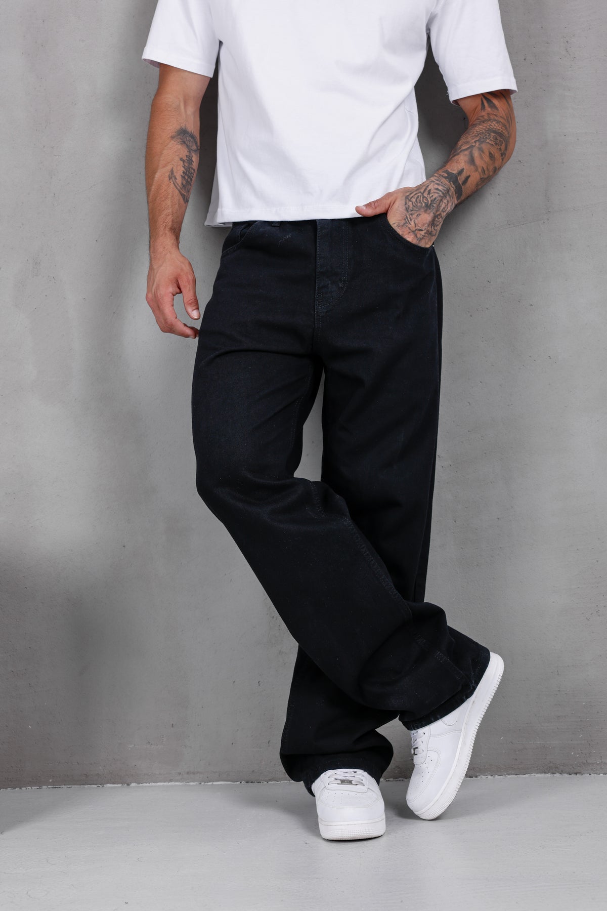 M01 Washed Black Baggy Jean