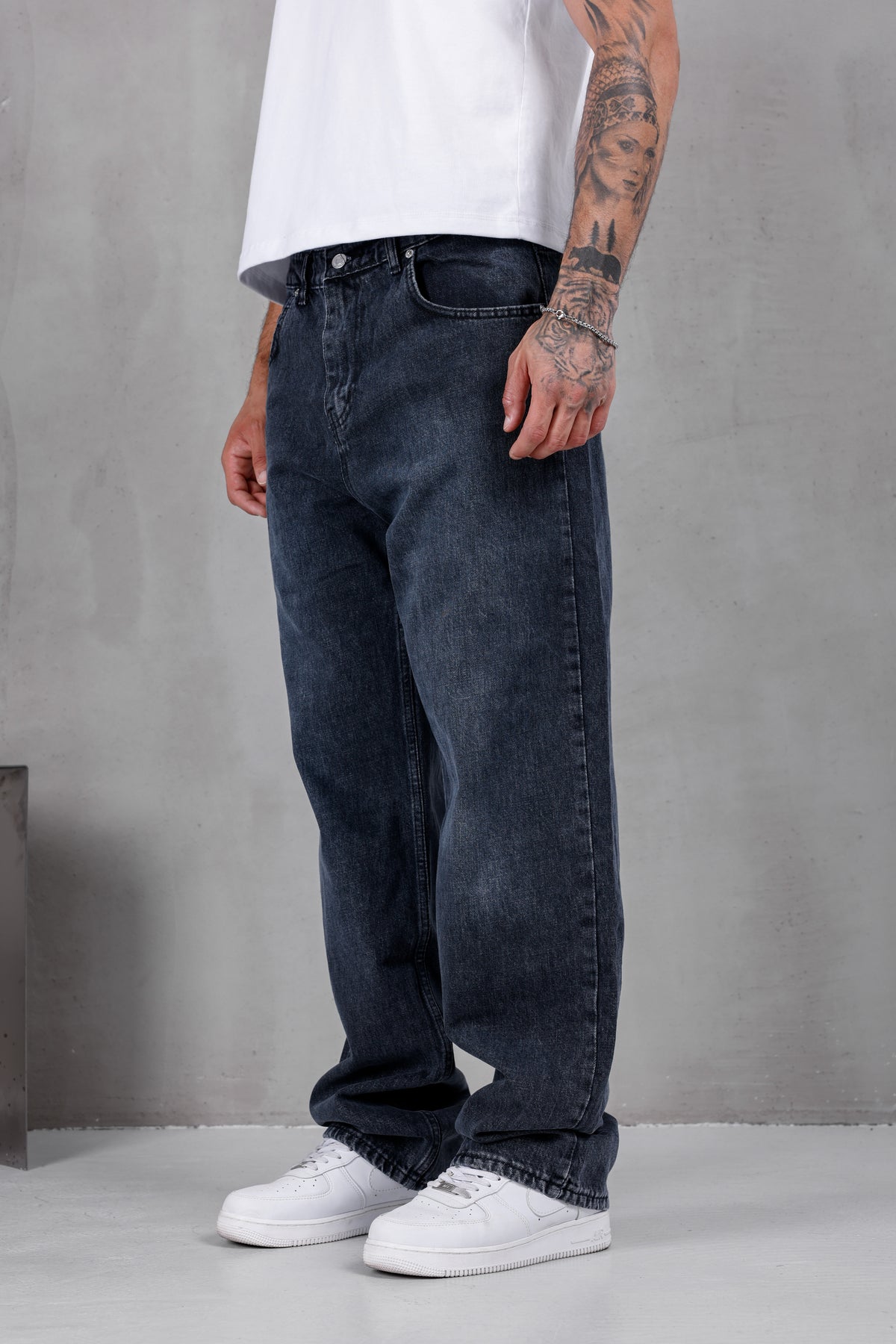 M11 Baggy Jean – Faded Black