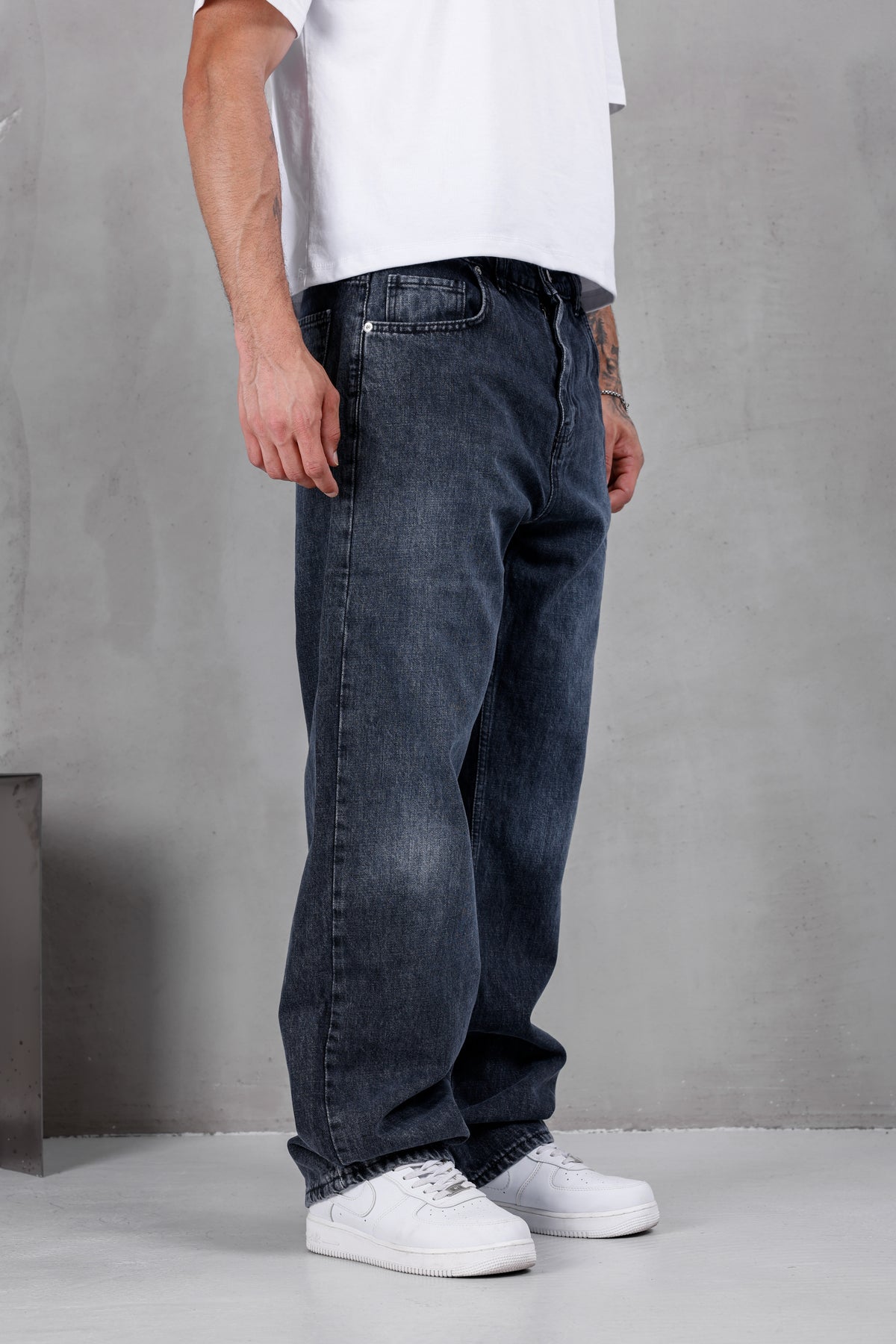 M11 Baggy Jean – Faded Black