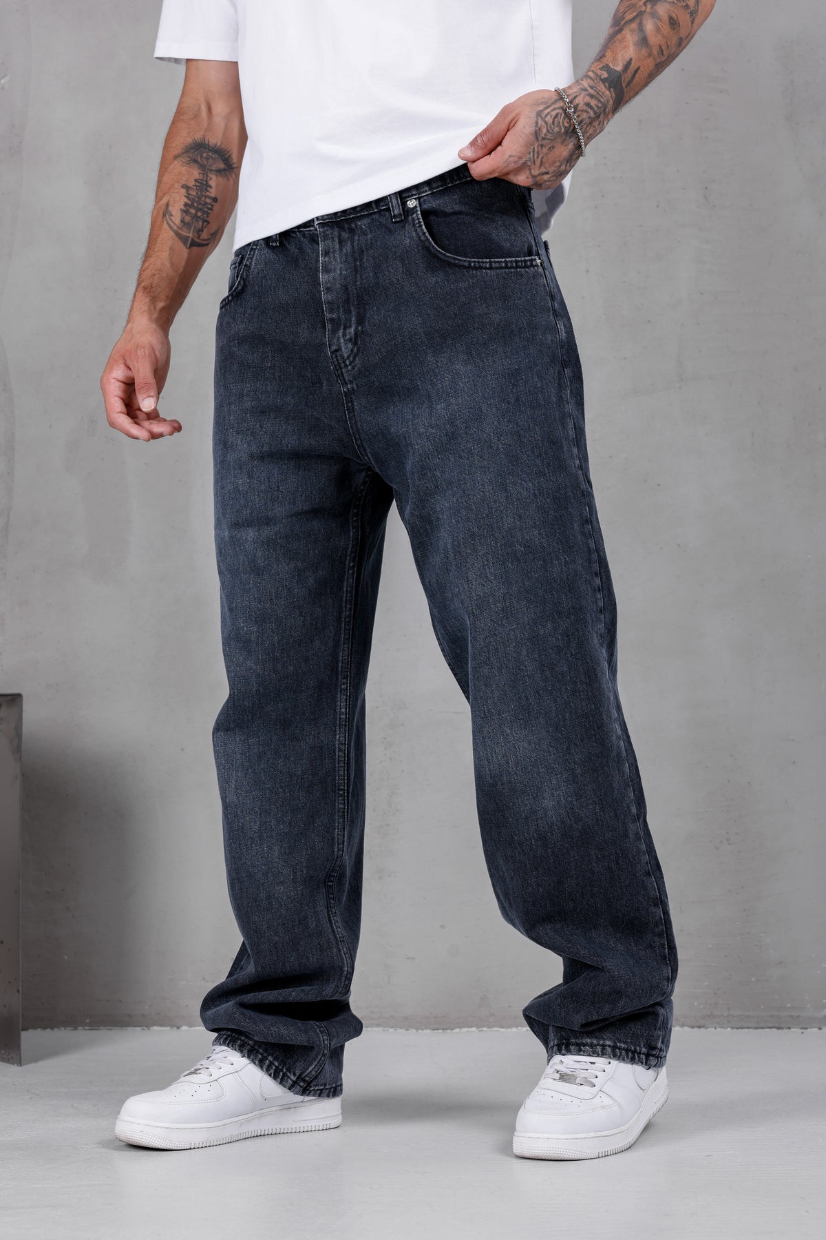 M11 Baggy Jean – Faded Black