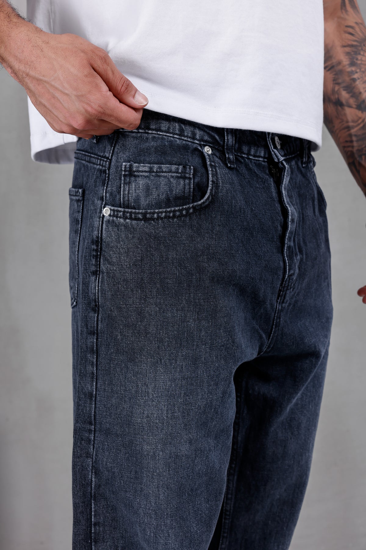 M11 Baggy Jean – Faded Black