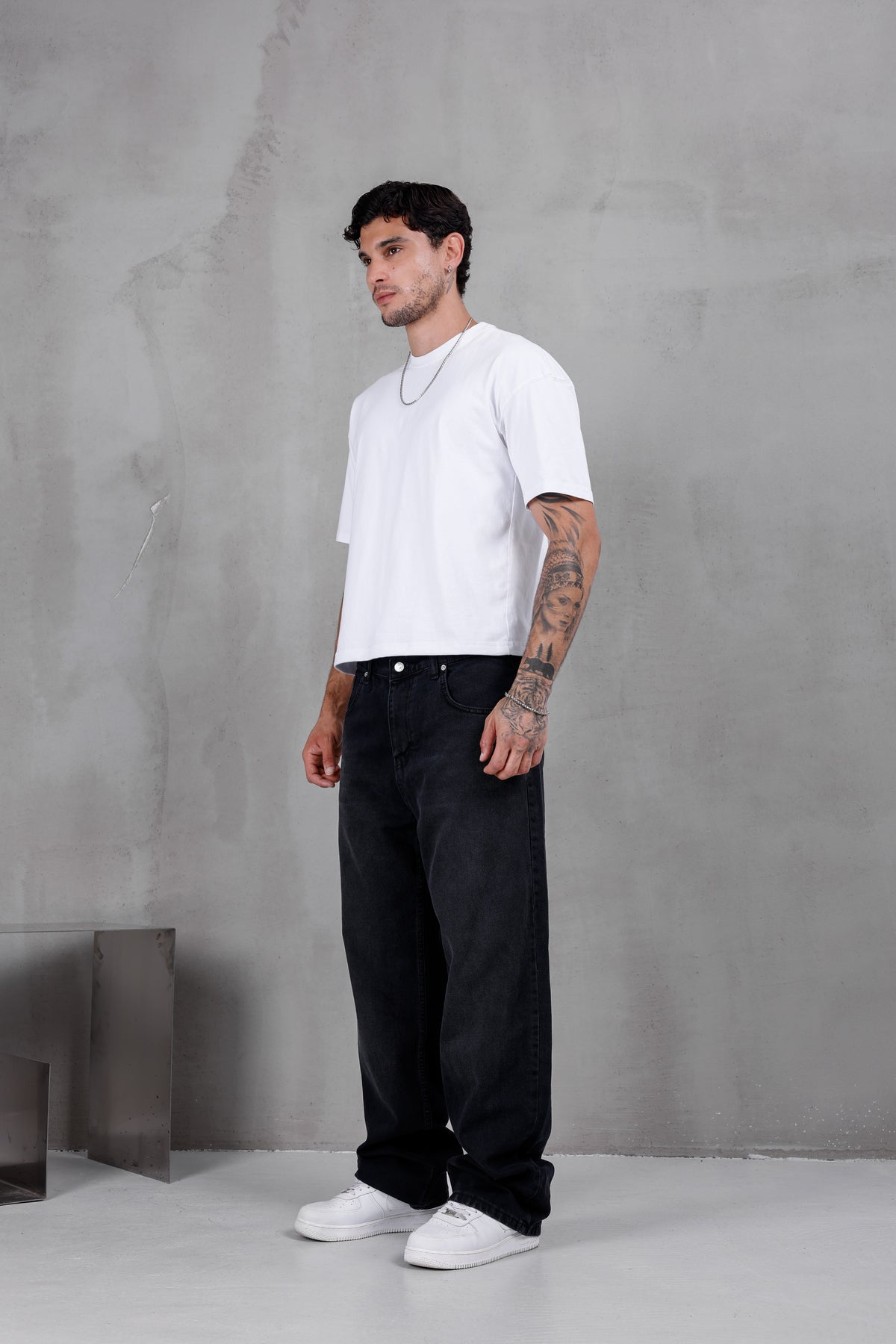 M08 Super Baggy Jean – Washed Black