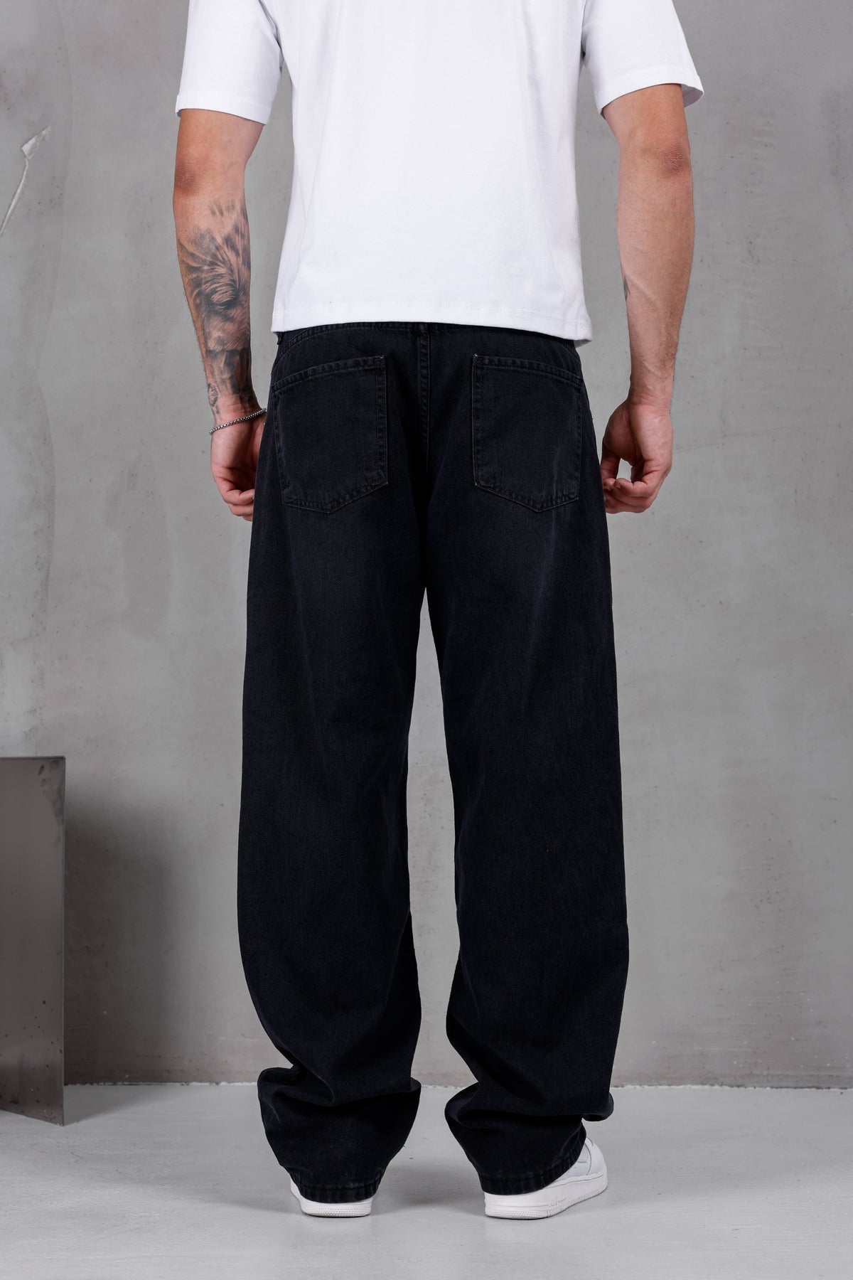 M08 Super Baggy Jean – Washed Black