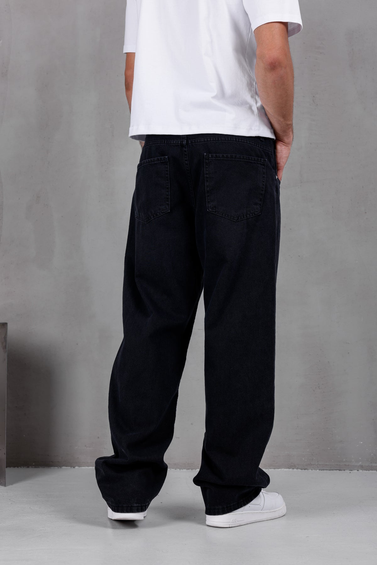 M08 Super Baggy Jean – Washed Black