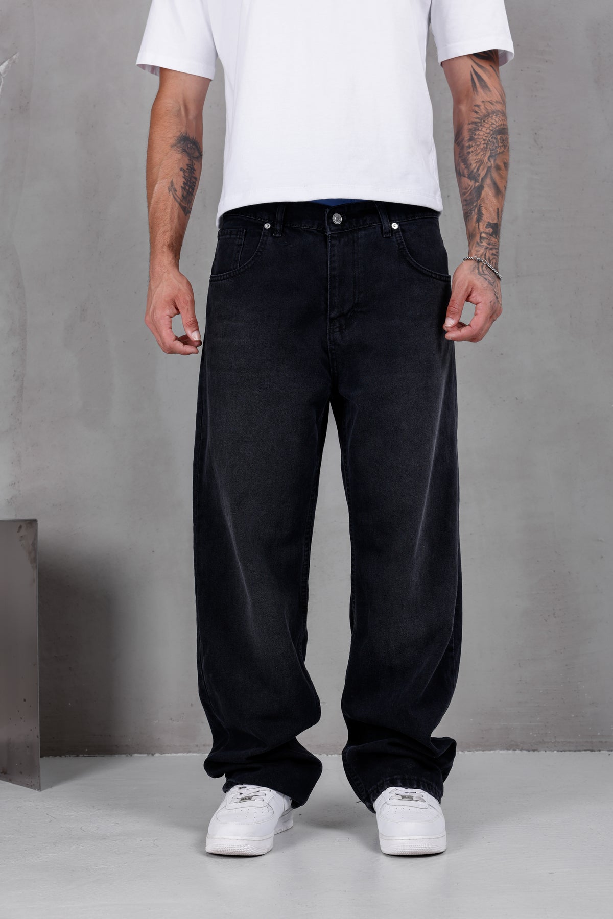 M08 Super Baggy Jean – Washed Black