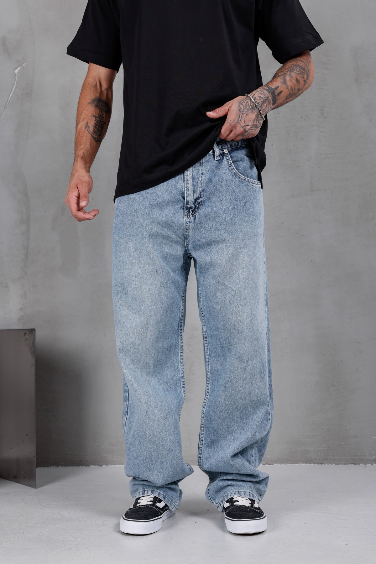 M06 Baggy Jean – Ice Blue