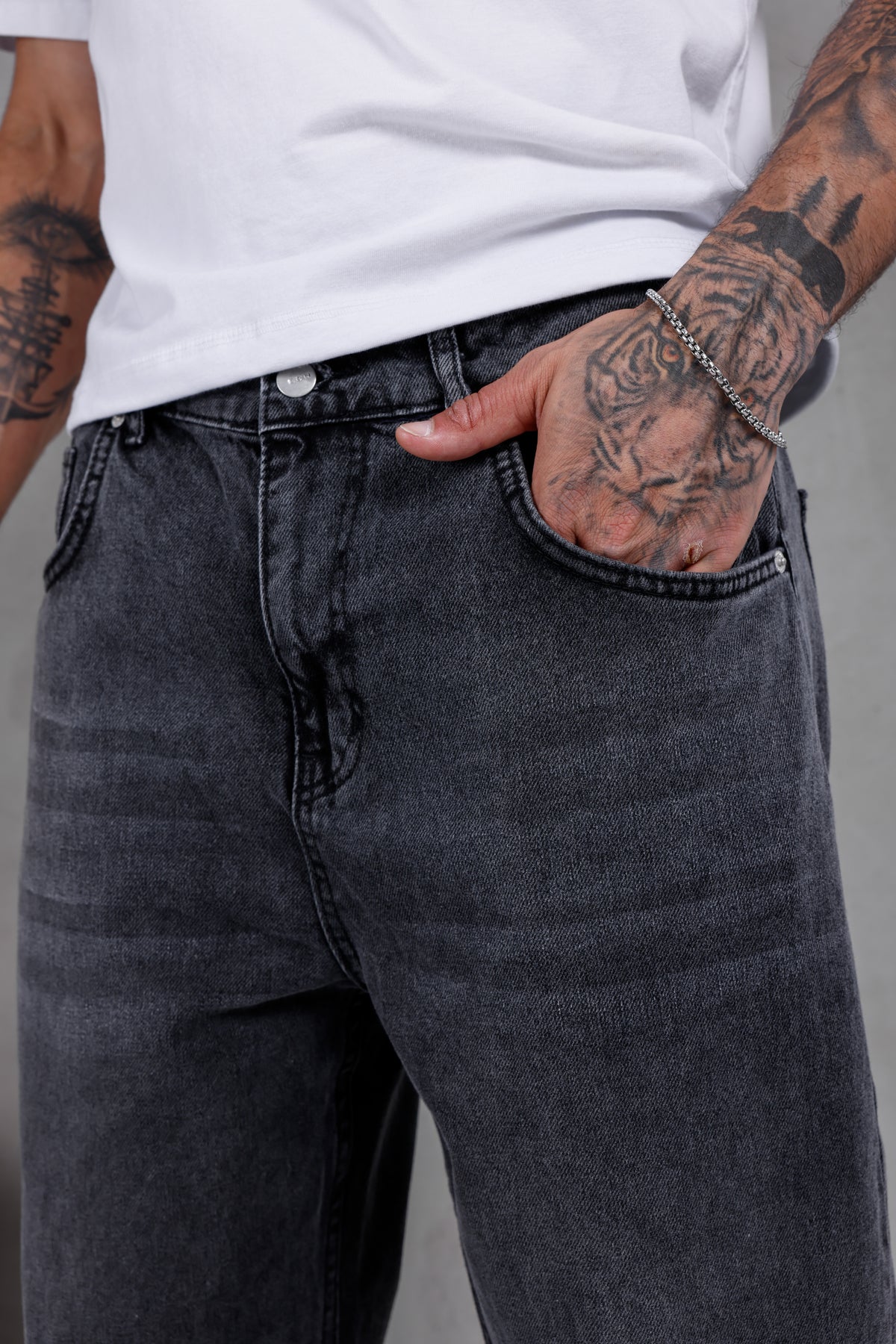 M03 Baggy Jean – Charcoal Grey
